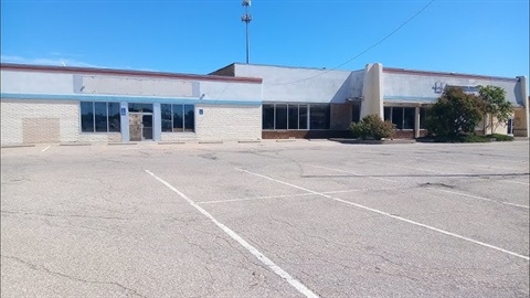 320 N Main